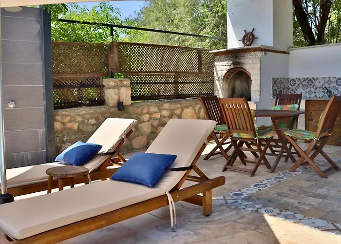 ıhtiyarsöğüt Villa Marmaris